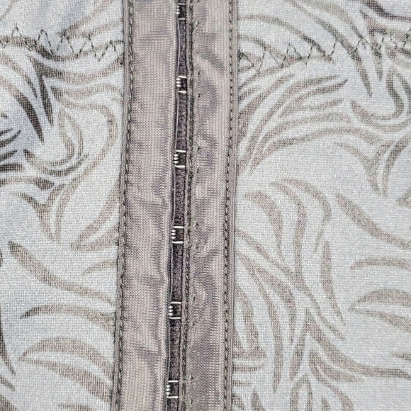 Maidenform black waist cincher 2XL and Medium - Picture 5 of 10